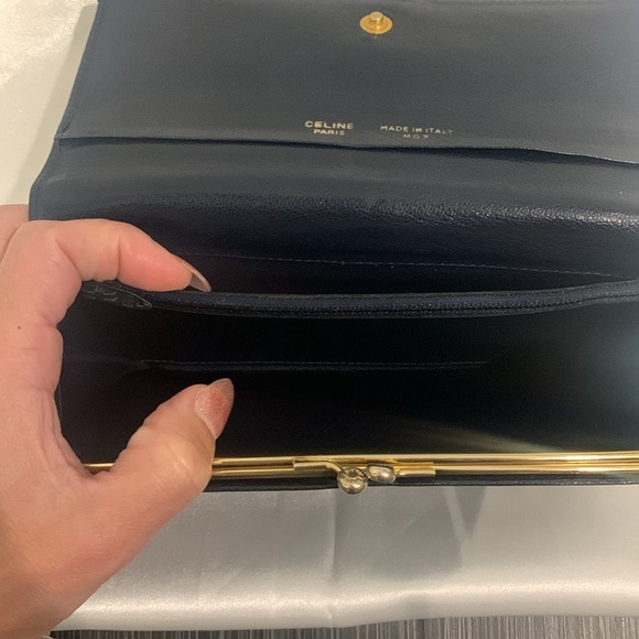 Celine - Picture 4 of 9